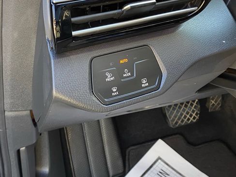 Used 2023 Volkswagen ID.4 Pro S RWD image 12