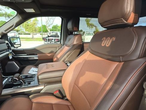 Used 2025 Ford F150 King Ranch w/ FX4 Off-Road Package image 9
