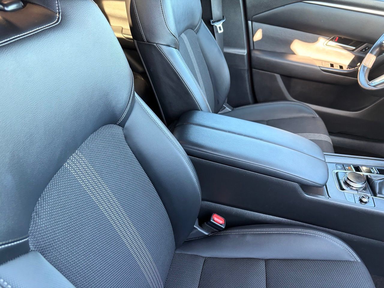 Used 2025 MAZDA CX-50 AWD 2.5 S w/ Preferred Package image 11