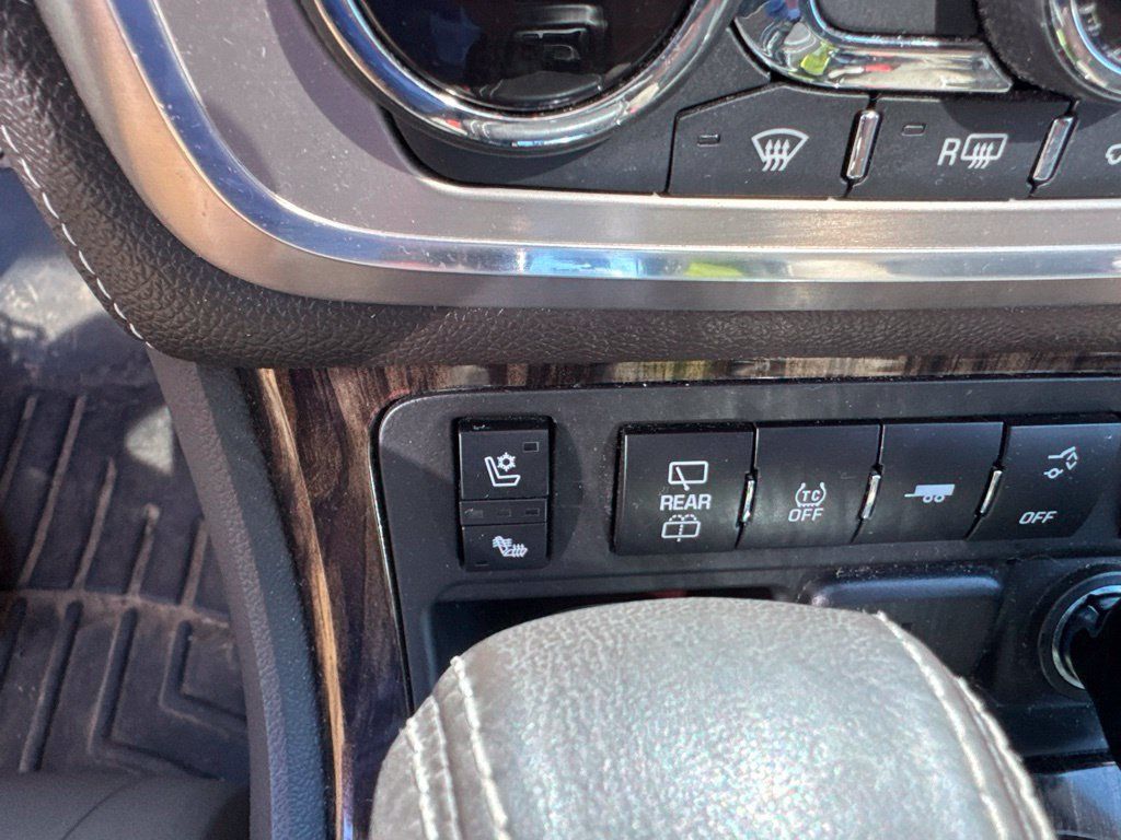 Used 2015 GMC Acadia Denali FWD image 14