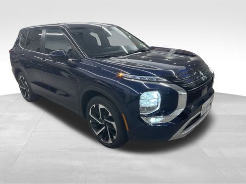 Used 2024 Mitsubishi Outlander SE image 24