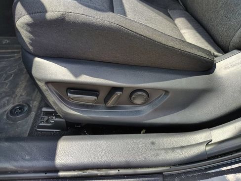 Used 2025 Toyota Camry LE w/ Convenience Package AWD/4WD image 10