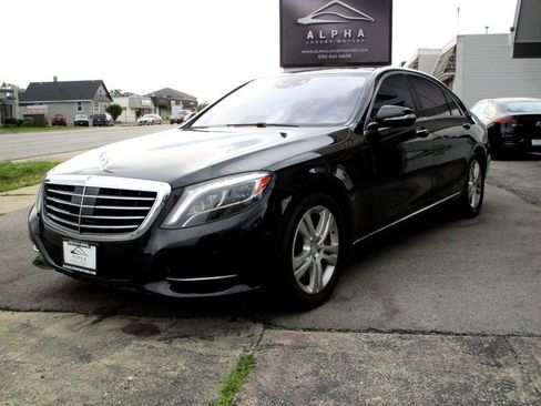 Used 2017 Mercedes-Benz S 550 4MATIC Sedan image 5