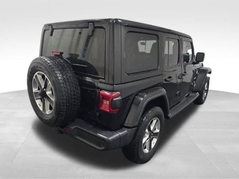 Used 2019 Jeep Wrangler Unlimited Sahara w/ Dual Top Group image 5
