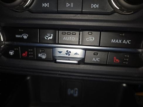 Used 2023 Ford Bronco Badlands AWD/4WD image 36
