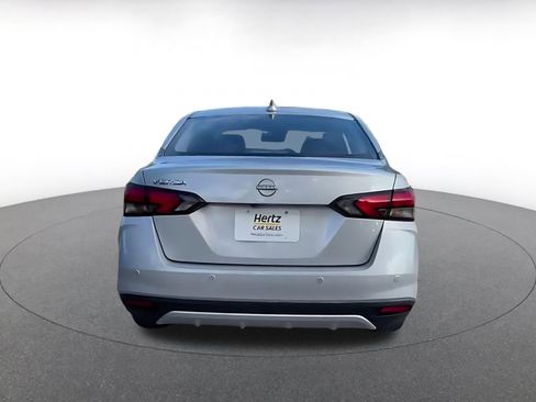 Used 2025 Nissan Versa SV image 12