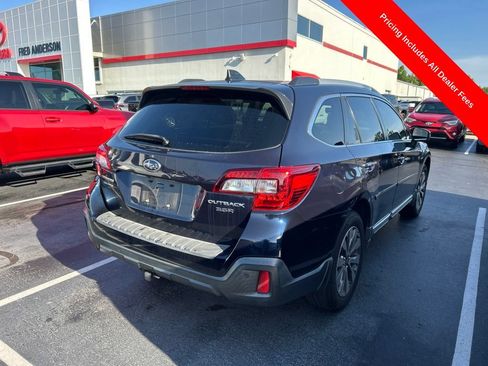 Used 2018 Subaru Outback 3.6R Touring AWD/4WD image 6