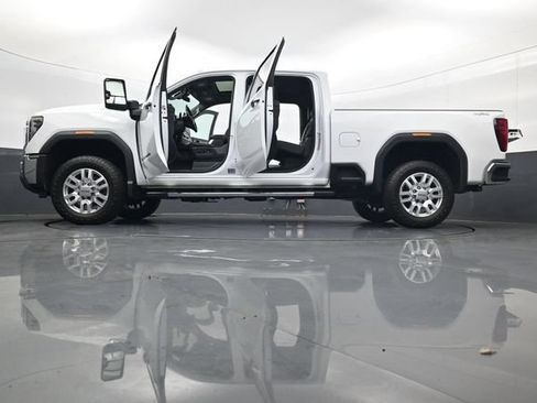 Certified 2024 GMC Sierra 2500 SLT w/ SLT Premium Package AWD/4WD image 34