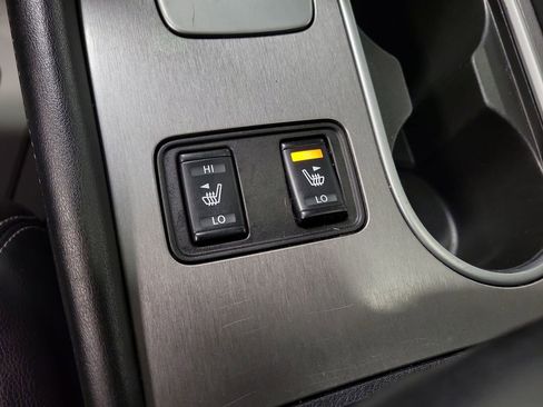 Used 2020 Nissan Murano SL w/ Moonroof Package image 17