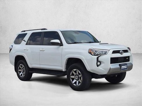 Used 2023 Toyota 4Runner TRD Off-Road AWD/4WD image 3