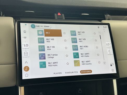 Certified 2025 Land Rover Discovery Sport S image 23