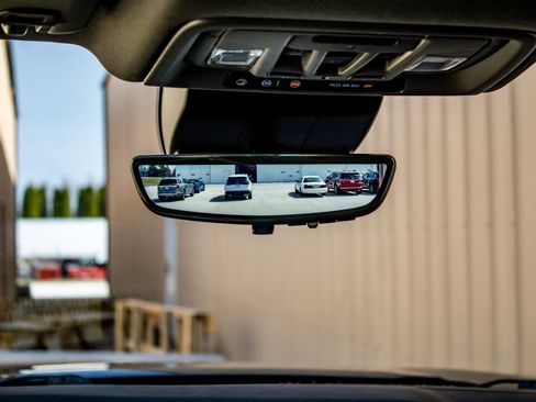 Used 2024 GMC Sierra 1500 Denali image 43