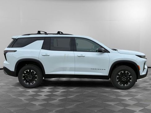 New 2026 Chevrolet Traverse Z71 w/ Enhanced Driving Package AWD/4WD image 6