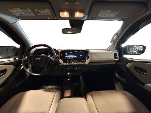 Used 2025 Nissan Frontier SV AWD/4WD image 32