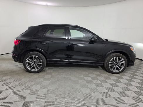 Certified 2025 Audi Q3 2.0T Premium w/ Convenience Package AWD/4WD image 8