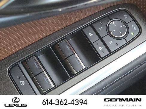 Certified 2024 Lexus GX 550 w/ Accessory Package (31) image 27