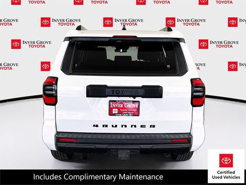 Certified 2025 Toyota 4Runner SR5 AWD/4WD image 6
