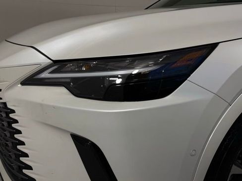 Used 2025 Lexus RX 350 w/ Convenience Package image 14
