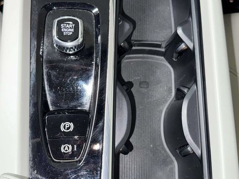 Used 2024 Volvo XC60 T8 Plus w/ Protection Package Premier AWD/4WD image 23