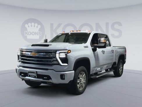 New 2026 Chevrolet Silverado 2500 High Country w/ Z71 Off-Road Package image 5