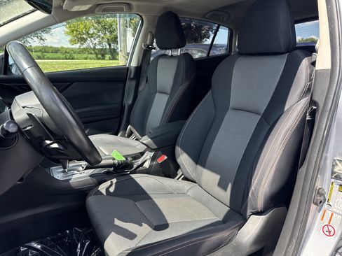 Used 2020 Subaru Crosstrek 2.0i Premium w/ Moonroof Package 2 AWD/4WD image 18