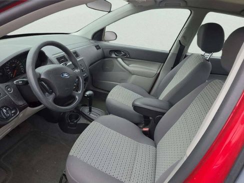 Used 2007 Ford Focus SE FWD image 7