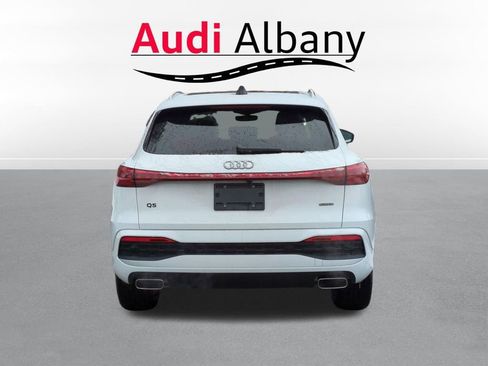 Certified 2025 Audi Q5 2.0T Premium w/ Convenience Package image 5