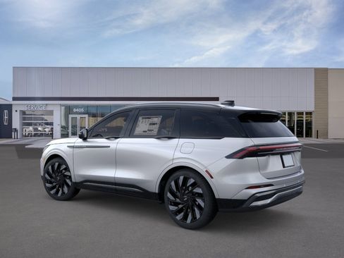New 2026 Lincoln Nautilus Reserve w/ Jet Appearance Package AWD/4WD image 4