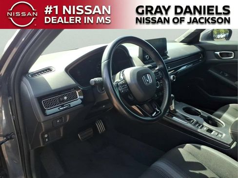 Used 2023 Honda Civic Sport image 9