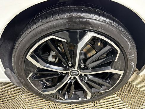 Used 2023 Nissan Altima 2.5 SR FWD image 19