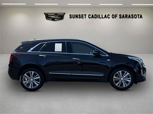 Certified 2025 Cadillac XT5 Premium Luxury image 2