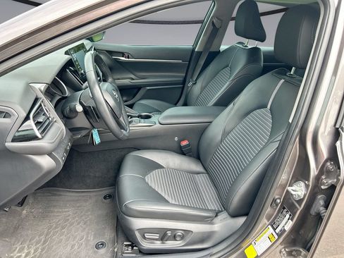 Certified 2024 Toyota Camry SE FWD image 11