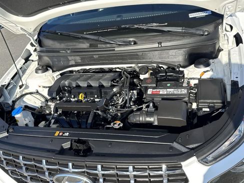 Used 2022 Hyundai Venue SEL image 13