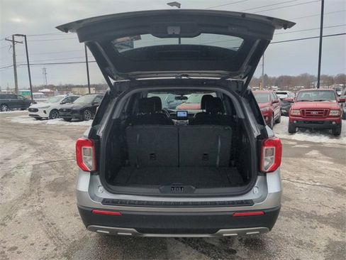 Certified 2022 Ford Explorer XLT w/ Equipment Group 202A image 28