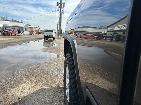 Used 2021 Chevrolet Silverado 2500 LT w/ Convenience Package image 25