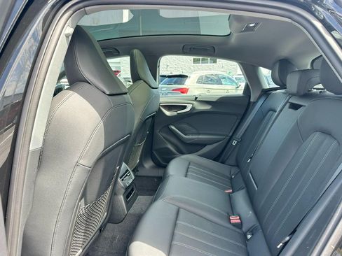 Used 2025 Audi A5 2.0T Premium Plus w/ Premium Plus AWD/4WD image 9