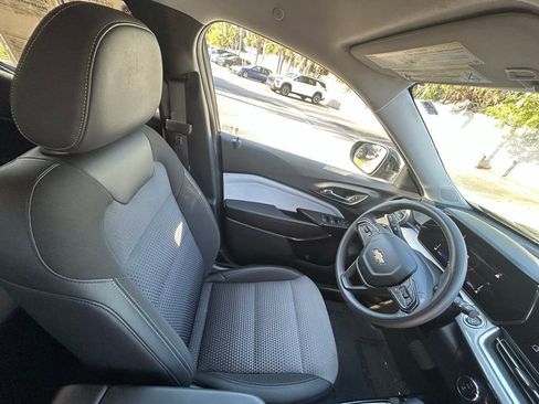 Used 2024 Chevrolet Trax LT image 26