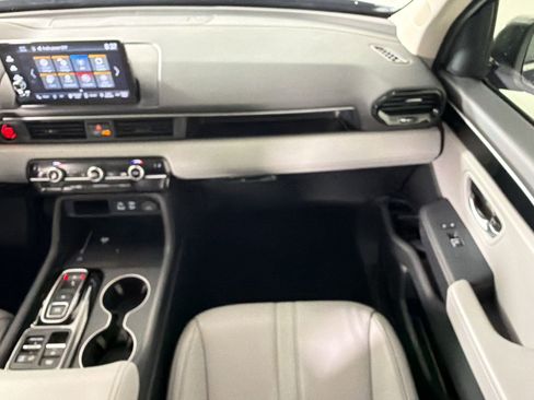 Certified 2025 Honda Pilot EX-L image 28