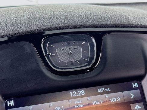 Used 2021 Chrysler 300 S w/ S Model Appearance Package RWD image 13