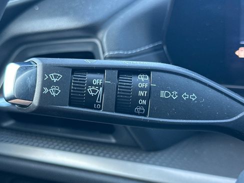 Used 2026 Chevrolet Traverse LT w/ Midnight/Sport Edition FWD image 36
