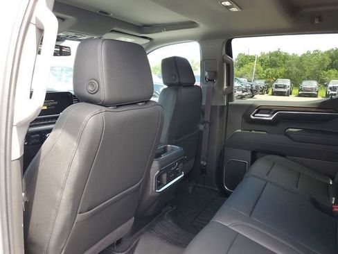 New 2026 GMC Sierra 1500 SLT w/ SLT Premium Plus Package AWD/4WD image 12