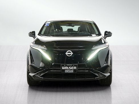 Used 2023 Nissan Ariya AWD/4WD image 8