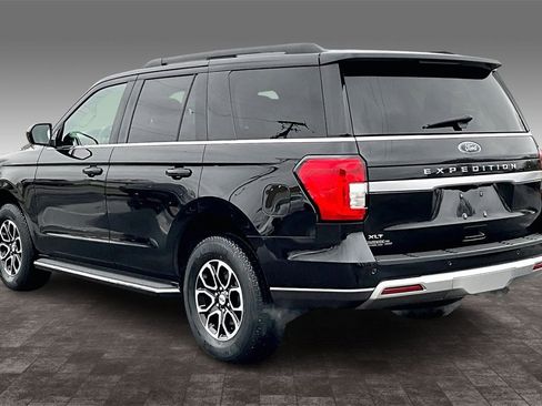 Used 2022 Ford Expedition XLT image 26
