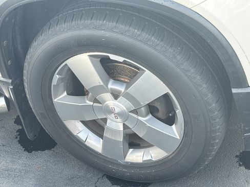 Used 2012 GMC Acadia SLT AWD/4WD image 9