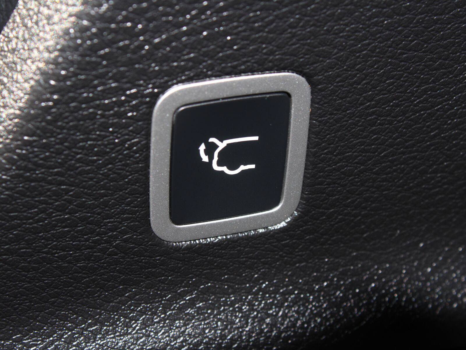 Used 2025 Chrysler Pacifica Select AWD/4WD image 9
