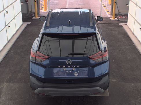 Used 2023 Nissan Rogue S image 7