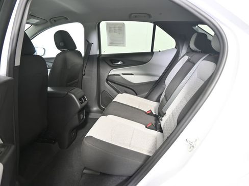 Used 2024 Chevrolet Equinox LT AWD/4WD image 17