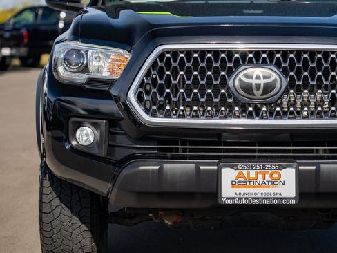 Used 2019 Toyota Tacoma TRD Off-Road image 5