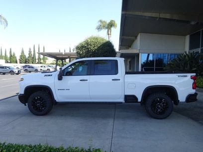 New 2026 Chevrolet Silverado 3500 LT w/ Trail Boss Package