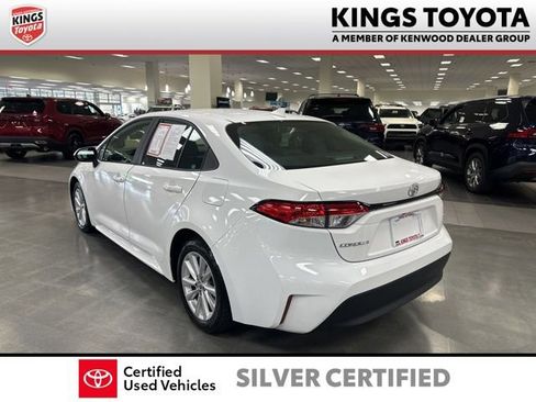 Used 2023 Toyota Corolla LE w/ LE Convenience Package FWD image 6